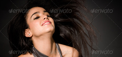 推荐个便宜的手机号短信轰在线轰炸免费软件